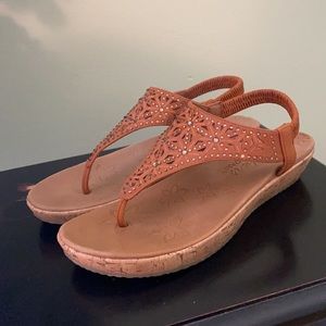 3/$60 Skechers luxe foam brown sandals w small wedge heel size 7